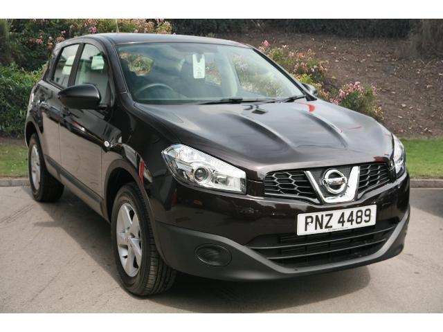 Nissan qashqai diesel hatchback 1.5 dci visia 5dr #8